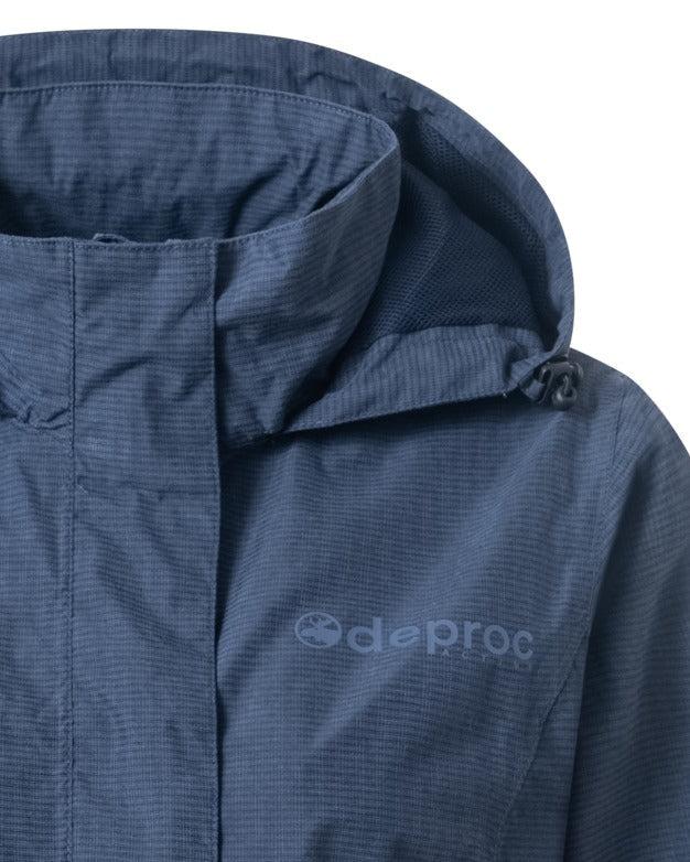 DEPROC LAVAL WOMEN Outdoorjacke in navy, Detailansicht Kragen und Kapuze