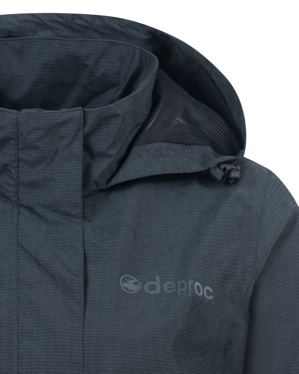 DEPROC LAVAL LONG WOMEN Outdoorjacke in schwarz, Detailansicht Kragen und Kapuze