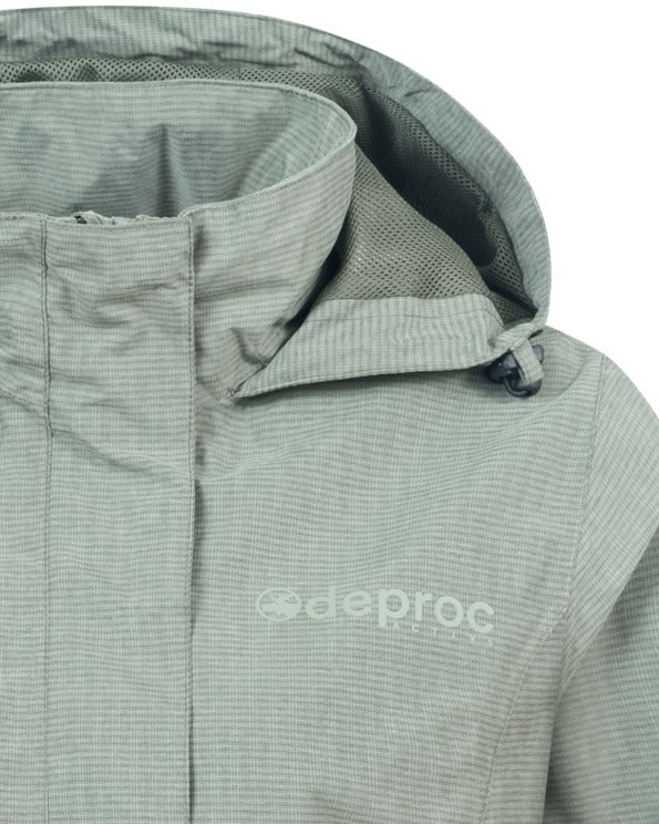DEPROC LAVAL LONG WOMEN Outdoorjacke in olive, Detailansicht Kragen und Kapuze